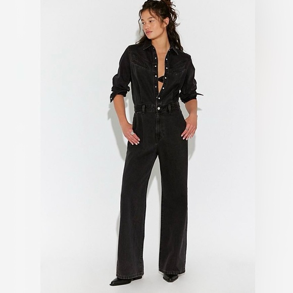 Levi’s Rinoa Wide Leg Coverall Jumpsuit Faded Black Wash size small - Picture 3 of 8